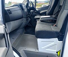2012 Mercedes-Benz Sprinter - Image 9/10