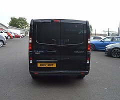 2017 Renault Traffic - Image 5/10
