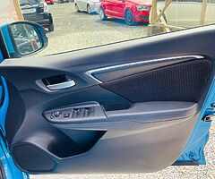 HONDA FIT HYBRID 2015 AUTOMATIC - Image 10/10