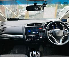 HONDA FIT HYBRID 2015 AUTOMATIC - Image 5/10