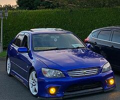 Lexus is200