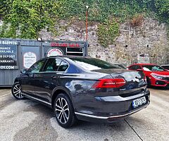2018 Volkswagen Passat Highline - Image 6/10