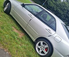 2000 Lexus IS 200 - Image 5/9
