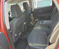 Nissan Qashqai 1.6 Petrol Manual 2007 driving perfect - Image 7/8