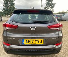 2017 Hyundai Tucson - Image 7/10