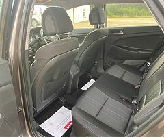 2017 Hyundai Tucson - Image 10/10
