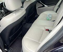 2010 Toyota  Lexus - Image 3/9
