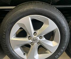 Nissan qashqai alloys 17in