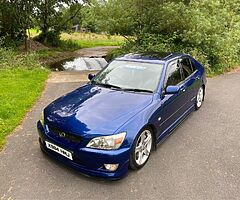 2000 Lexus IS 200