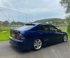 2000 Lexus IS 200 - Image 3/7