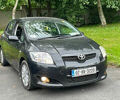 Toyota auris car drive good