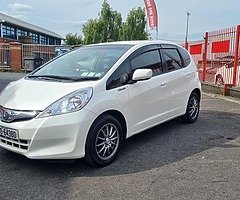 Honda Fit 1.3 Hybrid GUARANTEE 3 MOUNTS