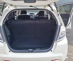 Honda Fit 1.3 Hybrid GUARANTEE 3 MOUNTS - Image 6/10