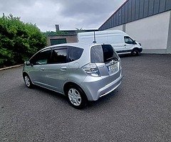 Honda Fit 1.3 Hybrid GUARANTEE 3 MOUNTS - Image 3/10