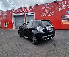 Honda Fit 1.3 Hybrid GUARANTEE 3 MOUNTS