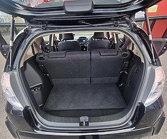 Honda Fit 1.3 Hybrid GUARANTEE 3 MOUNTS - Image 6/10