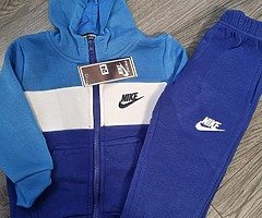 Tracksuits - Image 4/4