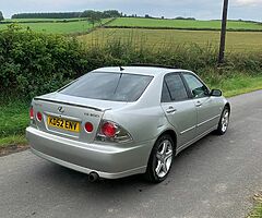 2002 Lexus IS 200 - Image 7/8