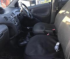 1L Toyota Yaris - Image 7/7