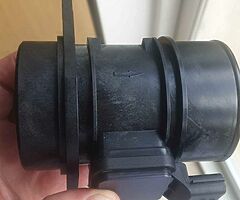 Airflow meter in box