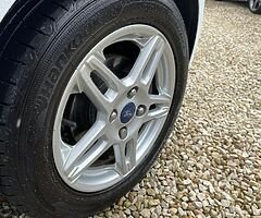 2013 Ford Fiesta - Image 6/10