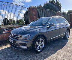 2017 Volkswagen Tiguan - Image 5/10