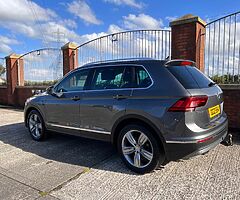2017 Volkswagen Tiguan - Image 7/10
