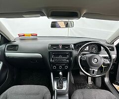 2012 Volkswagen Jetta dsg automatic we finance - Image 7/10