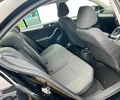 2012 Volkswagen Jetta dsg automatic we finance - Image 8/10