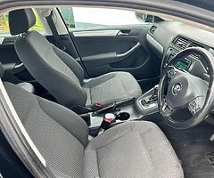 2012 Volkswagen Jetta dsg automatic we finance - Image 9/10