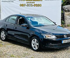 2012 Volkswagen Jetta dsg automatic we finance - Image 10/10