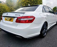 2011 Mercedes-Benz  - Image 3/10