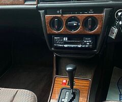 Mercedes 190 - Image 4/7