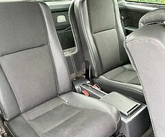 2010 Volvo XC90 - Image 6/10