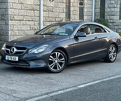 Mercedes E class 2.2 diesel . Coupe . Low km