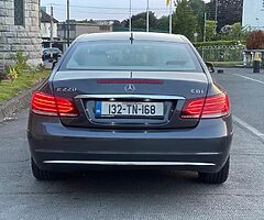Mercedes E class 2.2 diesel . Coupe . Low km - Image 7/10