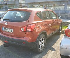Nisan qashqai 1.6  petrol manual   2007   driving perfect  - Image 6/6