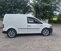 Volkswagen Caddy 2 0 TDI - Image 5/10