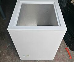 Electrolux chest freezer working perfectly €70 - Image 5/6