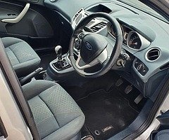 2010 Ford fiesta zetec - Image 4/8