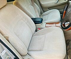 Toyota premio - Image 7/10