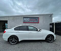 2013 BMW 3 series - Image 6/10