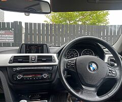 2013 BMW 3 series - Image 10/10
