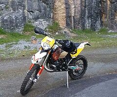 Ktm 300cc enduro bike - Image 7/9