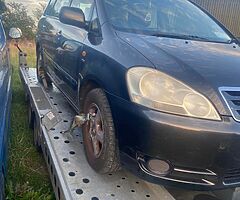 Toyota avensis verso - Image 4/4