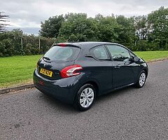 2015 Peugeot 208 1.0 Pure Tech Active