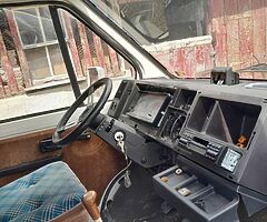 1983 Winnebago le-sharo - Image 3/4