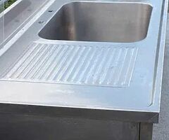 Stainless steel sink