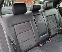 2011 MB E220 - Image 9/10