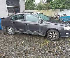 2006 VW Passat full car for breaking
